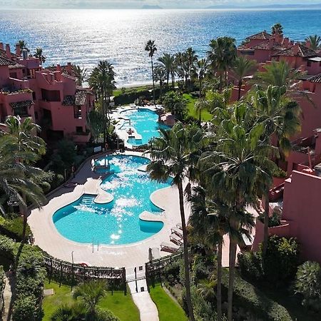 Te Huur 2 Slaapkamers Frontline Strand Complex Estepona Dış mekan fotoğraf