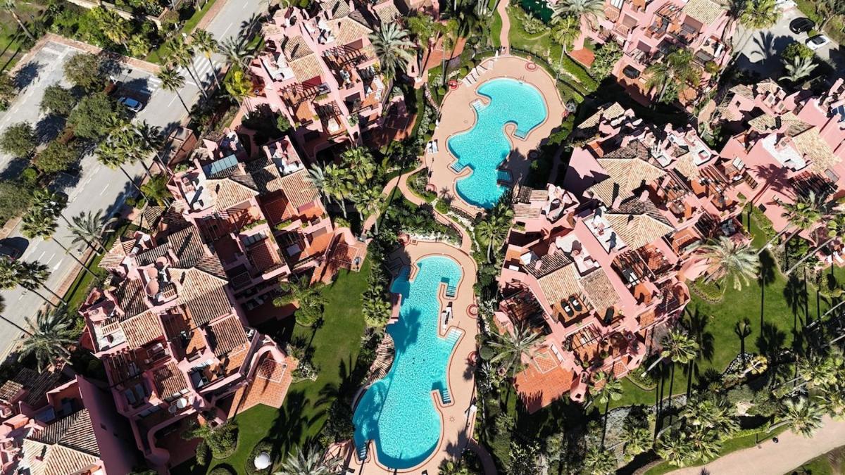 Te Huur 2 Slaapkamers Frontline Strand Complex Estepona Dış mekan fotoğraf